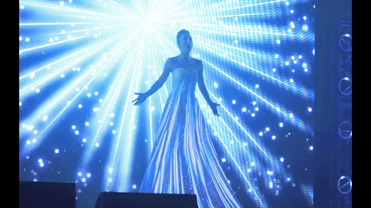 VG show: 3D mapping dress + opera voice. 3Д платье, 3д мэппинг - YouTube