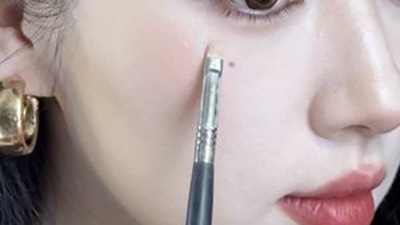 🏮沉浸式~原相机后置无美颜无滤镜化妆过程 明媚大气的🏮拜年妆~#新年妆容 #沉浸式 #新手化妆教程 #今日妆容 #贵气感妆容