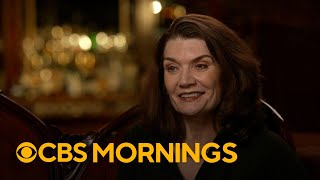 Author Jeannette Walls discusses her latest book "Hang the Moon"