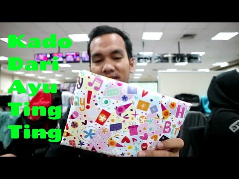Dapat Hadiah dari Ayu Ting Ting ???