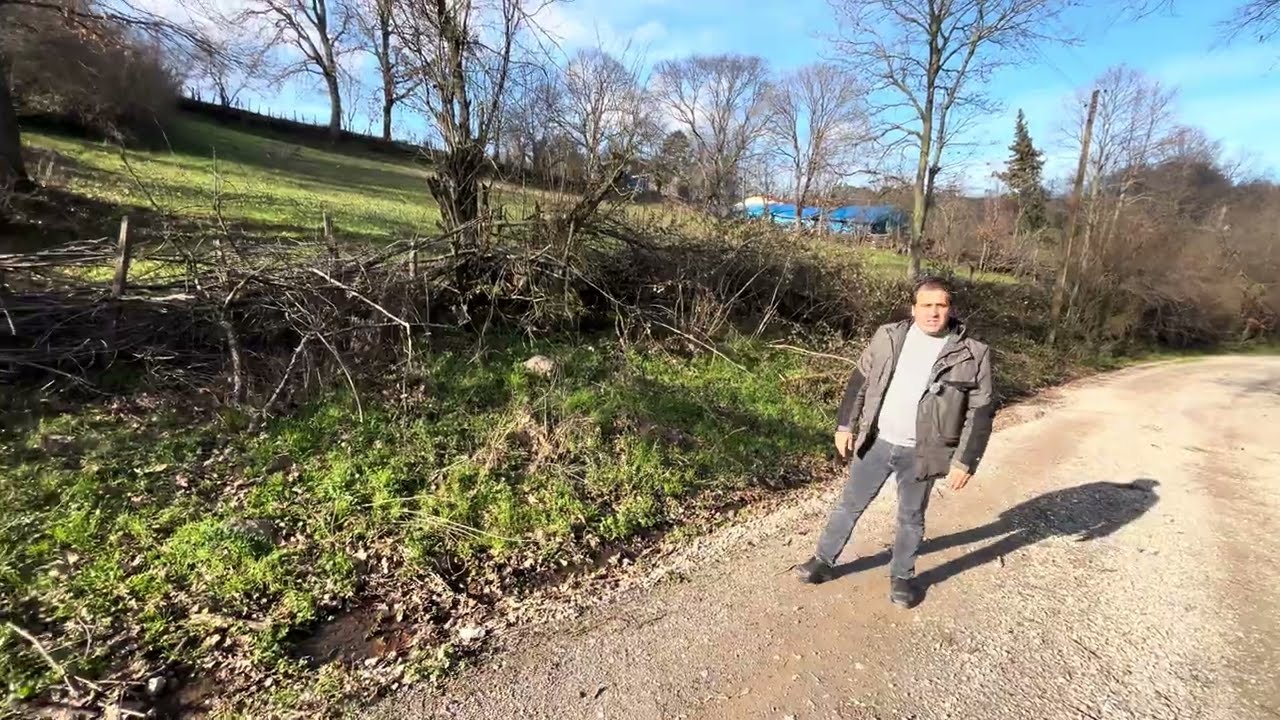 SATILIK GÖNEN ŞAROLUK 2735 METRE² TAMAMI MÜCAVIR ALANDA ARSA FIYATI 2.350.000 TL 0 506 948 62 45 ￼