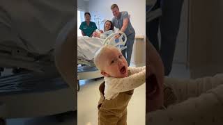 ظن أنه شيء آخر   سمعها