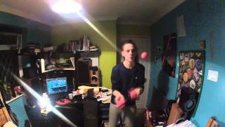 Dubstep Juggling! (figure 8 xilent remix)