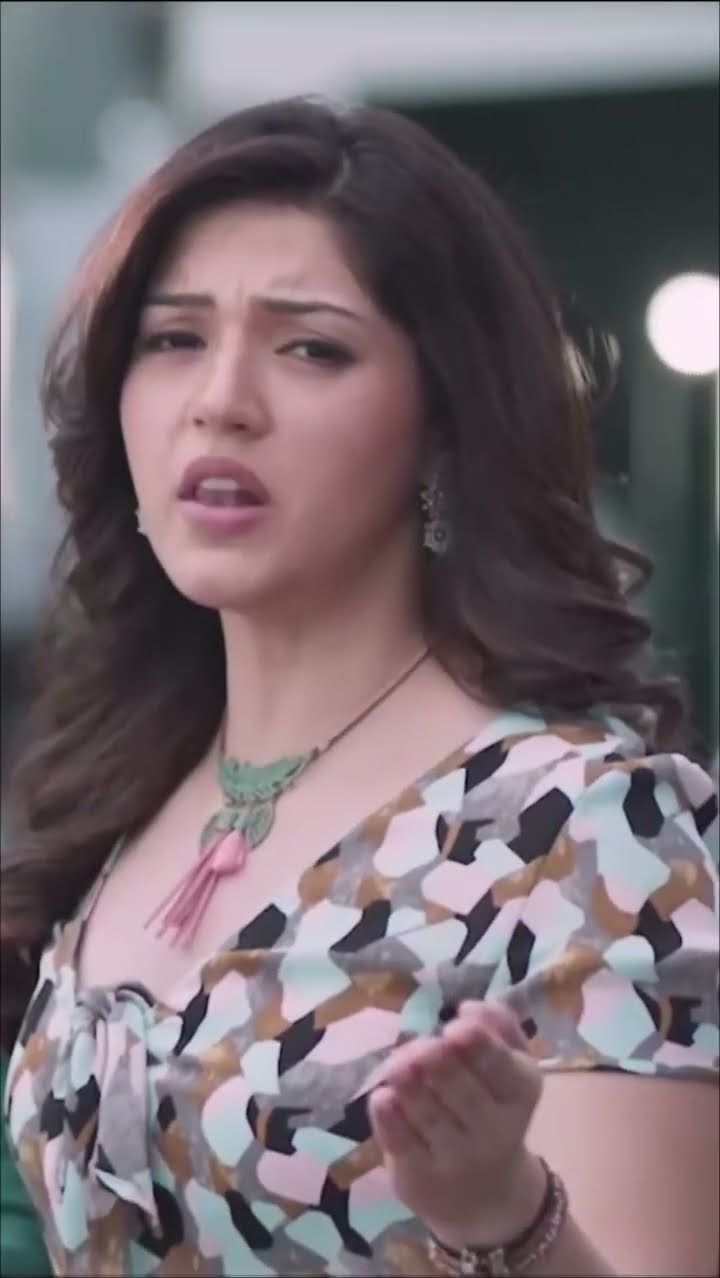 Saaf Safayi पे Itni Safayi से Lecture Diya #HappyBirthdayMehreenPirzada #HBDMehreenPirzada #Shorts