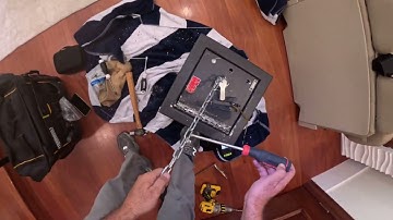 This Is Why You Don’t Hire a Locksmith With No Safe Experience.