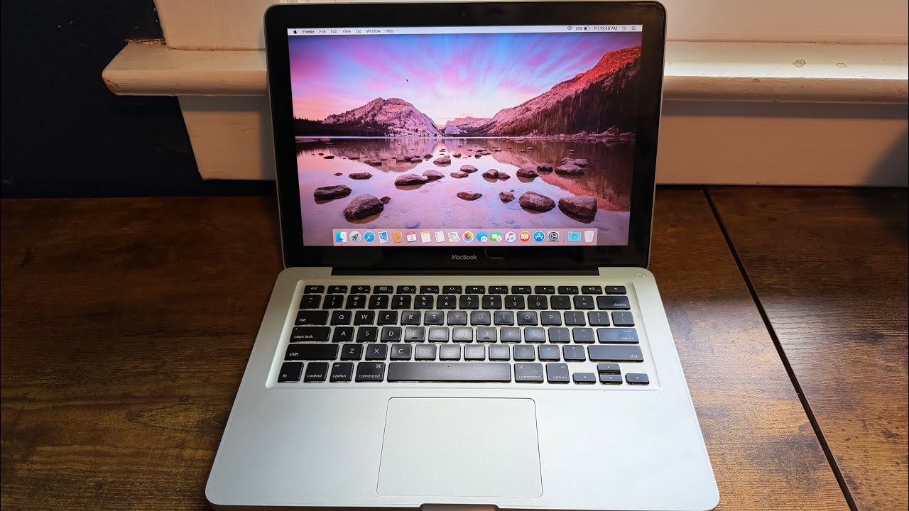 The MacBook (13 inch, Aluminum, Late 2008)! - YouTube The MacBook (13 inch, Aluminum, Late 2008)! - YouTube