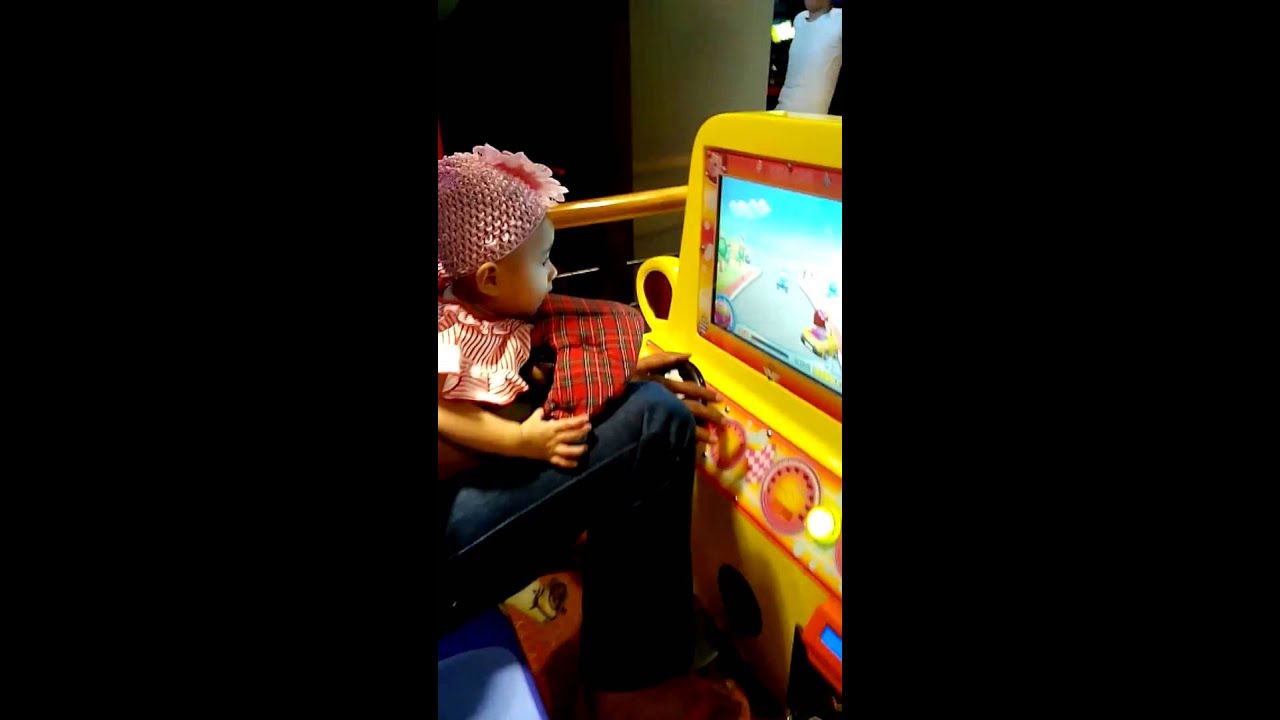 Keseruan bermain di Fun world @atrium senen