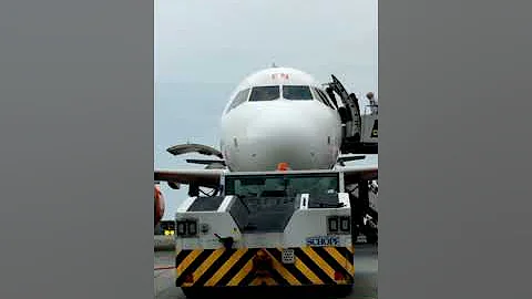 Tokyo- -(My son captured flight-to-flight process ...