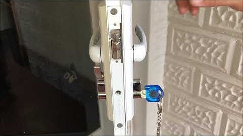 How to Remove the Cylinder Lock From a Security Screen Door - Australia