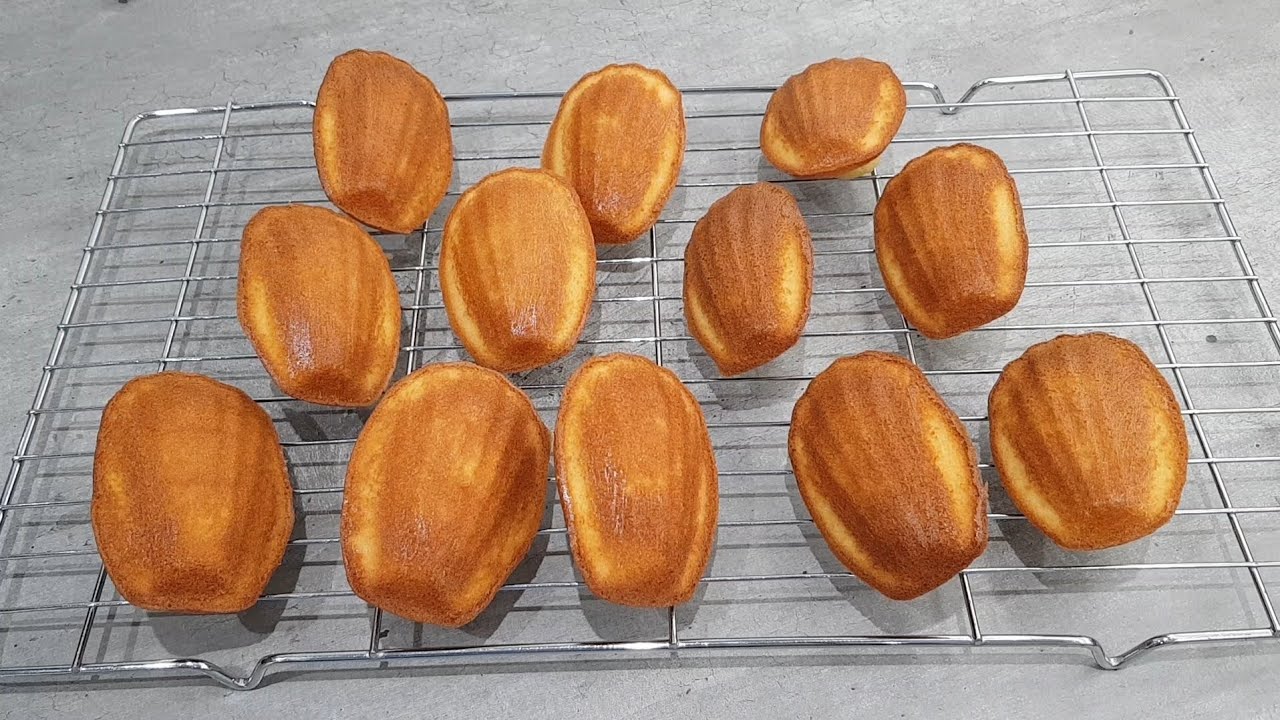 Try this delicious and super easy French pastry; madeleines