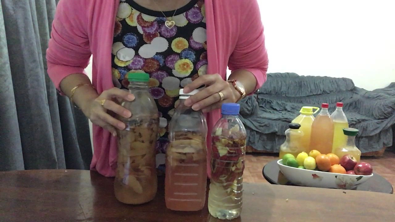 How To Make Your Own Cleaning Vinegar Enzyme from Apple Peel Scrap