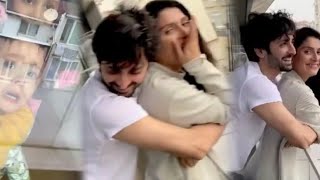 Kids Cry As Ayeza Khan & Danish Taimoor Take Romantic Pictures In Turkey