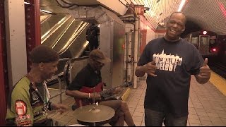 Video thumbnail of "Mike Yung singing  "Easy" with Majestic K funk Band"