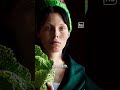 Sie bringt Trachten in die Vogue