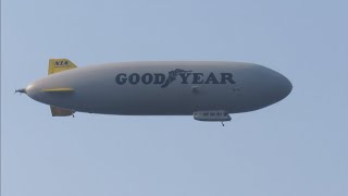 Goodyear Zeppelin Blimp eastbound flyby (N1A), Barrie Park, Oak park, IL 8/2/25