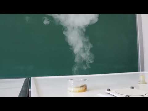 102HG Auflösen von Gummibären in Piranha Säure