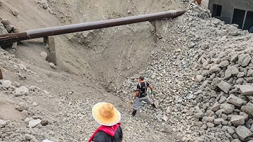 Barge unloading 4300 tons of ore - Vlog of work on barge - Relaxing flow