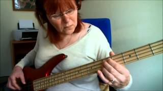 Hopelessly devoted to you BASS COVER chords