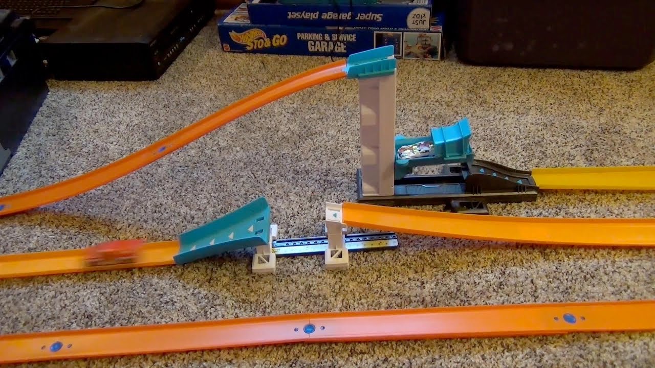 hot wheels track builder clamp it