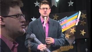 Steve Gadlin sings David Bowie's "Starman."