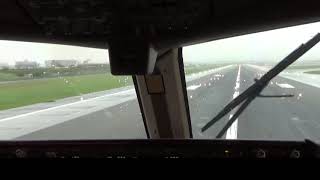 The Landing 先日の離陸動画に引き続き コックピットからの着陸動画 大分空港です 67 300er Rwy19 1分42秒