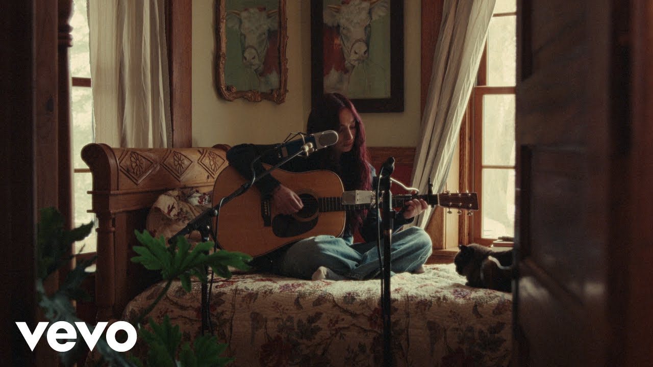 Anna Graves - Fly (Acoustic) Anna Graves - Fly (Acoustic)