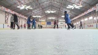 氷上の笑顔、半世紀 「復興　スポーツの力」