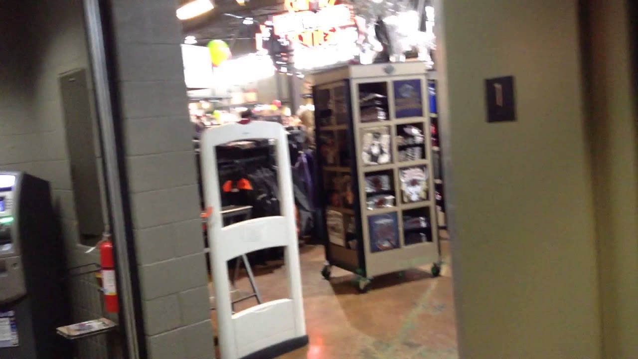 Unknown Hydraulic Elevator @ Harley Davidson Motorcycle Store in Clinton Township, MI camera iphone 8 plus apk