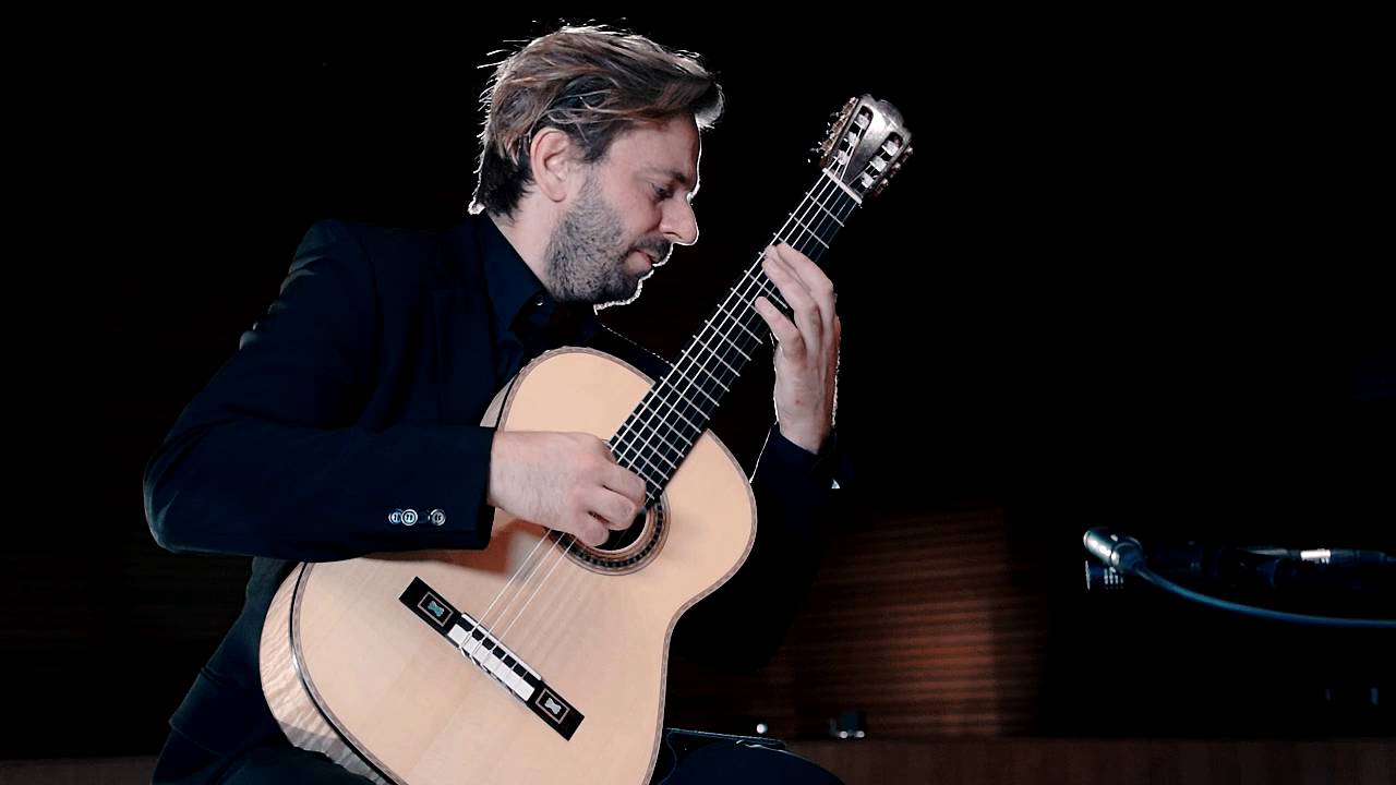 Marcin Dylla plays Nocturnal by Benjamin Britten