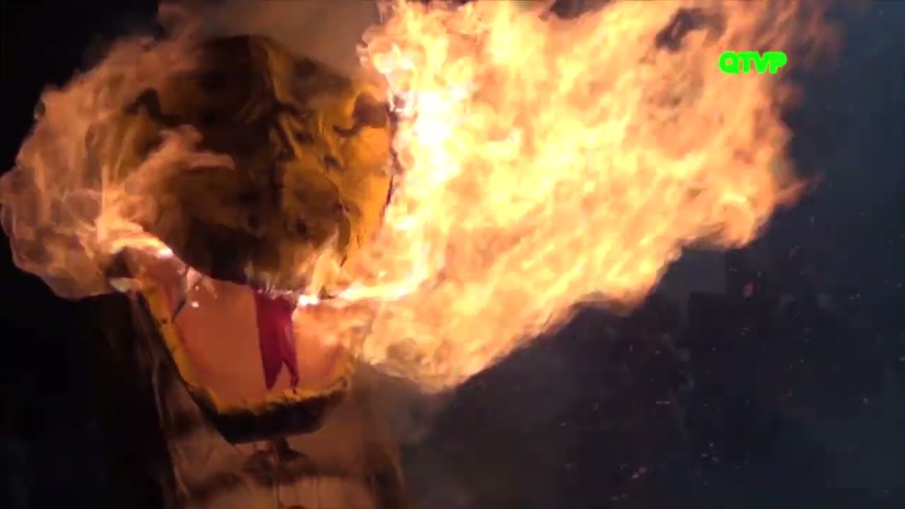 MUÑECO DE FIN DE AÑO - Serpiente Gigante - QUILMES OESTE 2026