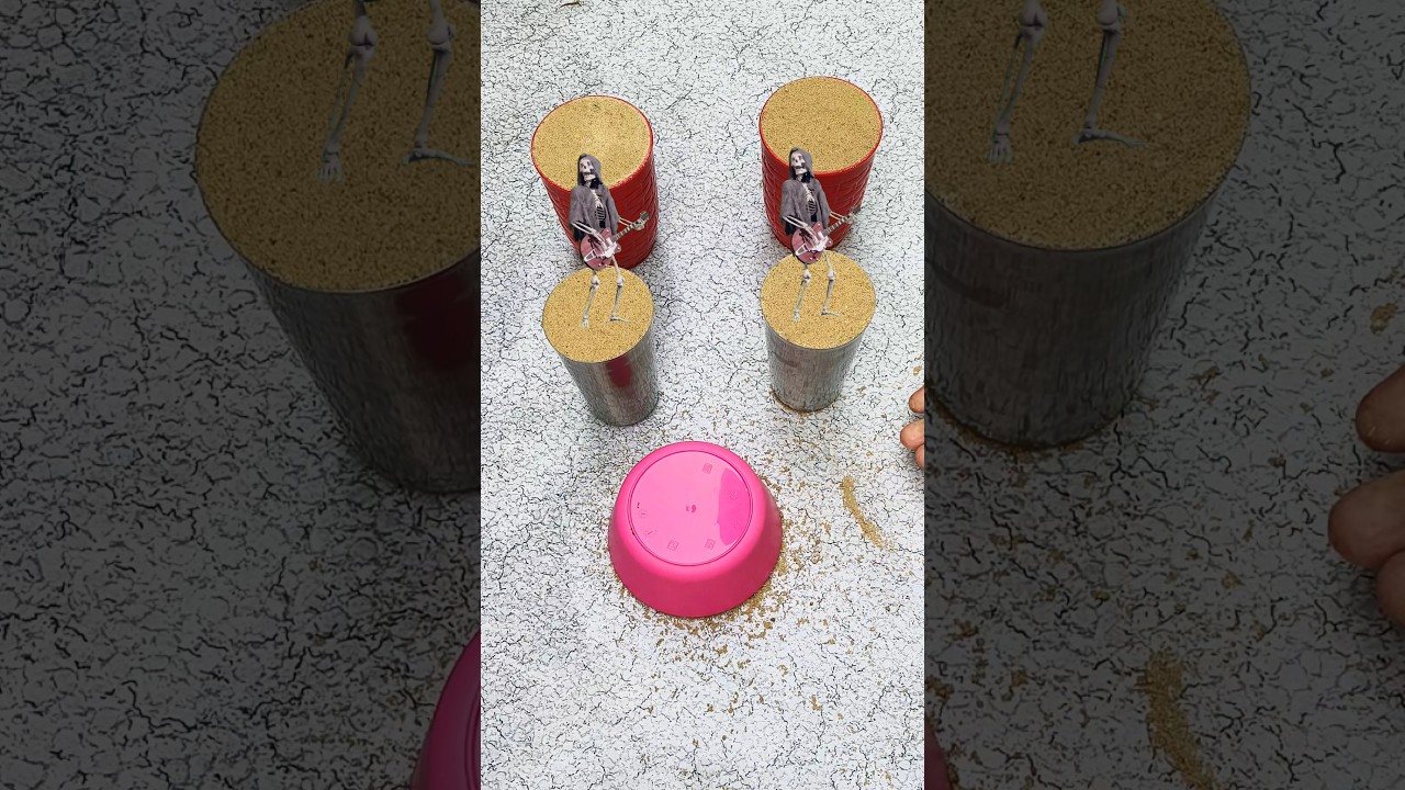 Sand Pops ASMR 😱 Skeleton Guitar vs Sand Face |