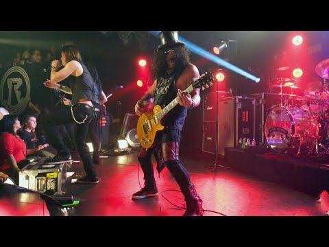 Slash Ft. Myles Kennedy x The Conspirators - Nightrain