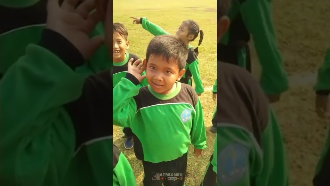 Meme Prank nanya ke bocil jualan kaki anak kecil dimana? 