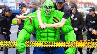 Zombie Hulk VS Police!