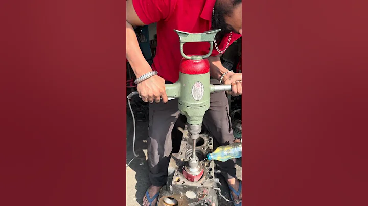 How to old sleeve rust remove #shortsfeed #automobile #cleaning #cummins #tata #toyoto #car #leyland