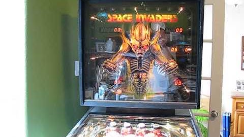 Space Invaders w/ new displays1