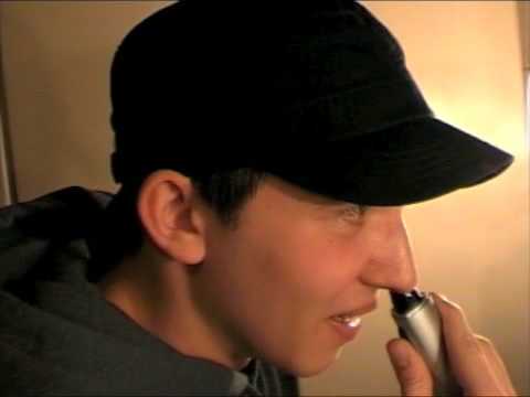 Randomania - Nasenhaarschneider Test