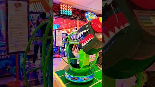 Giera Tries the Dino Ride Simulator