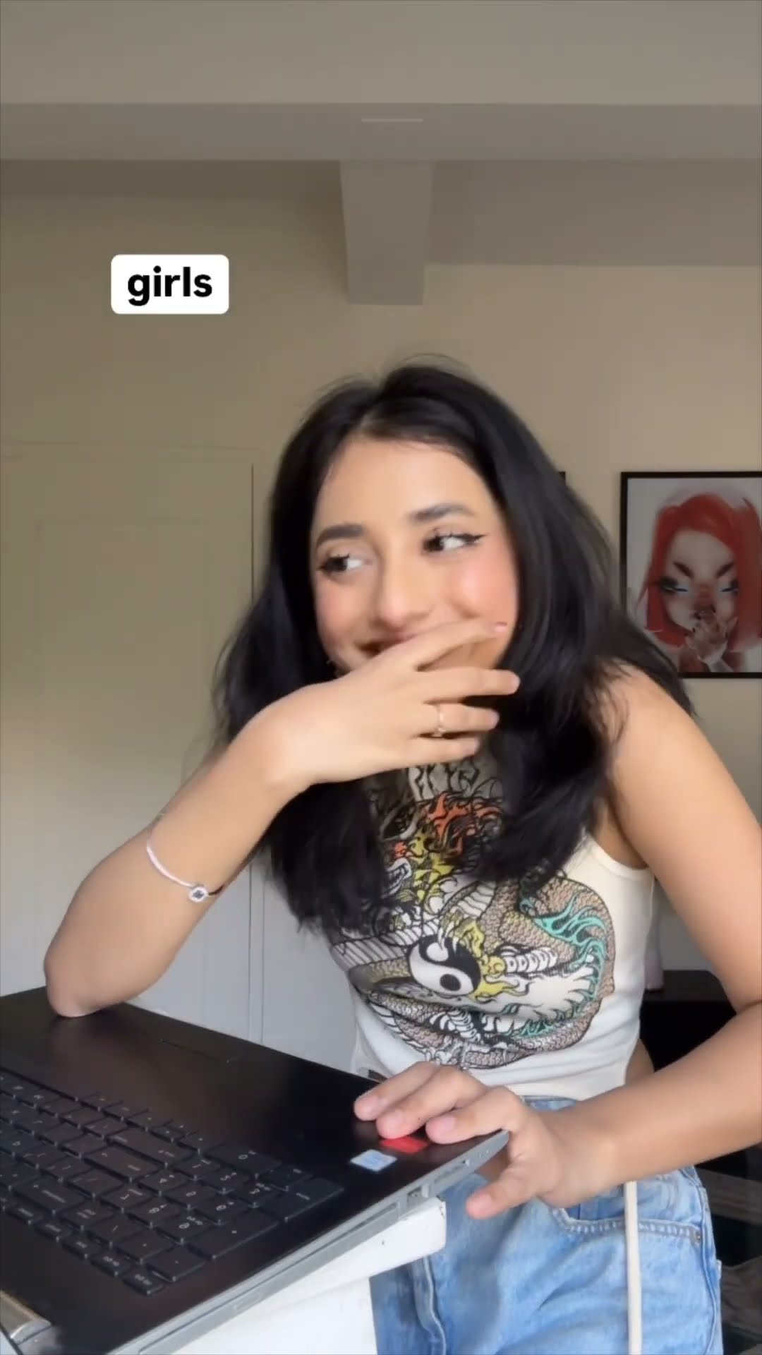 It’s not attractive in real life ✋?‍♀️