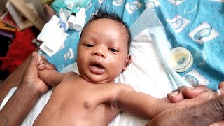 Vlog 2 Nous Bebe Kiffe Le Massage Au Beurre De Karite Youtube