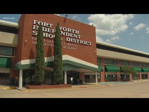 Fort Worth ISD parents complain of technical difficulties on first day