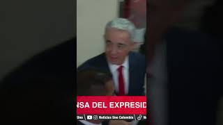 Autodefensa de Uribe: Contestando en redes | Noticias UNO