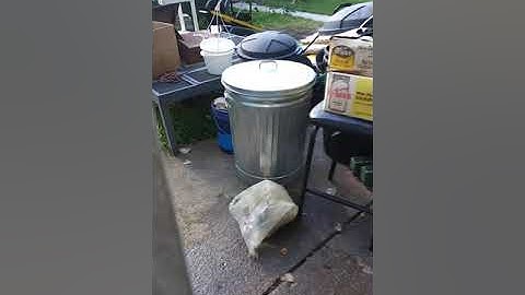 WD-40 cleaning shower doors Part 2.