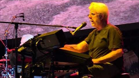 THE DOOBIE BROTHERS - Walk This Road - Live PNC