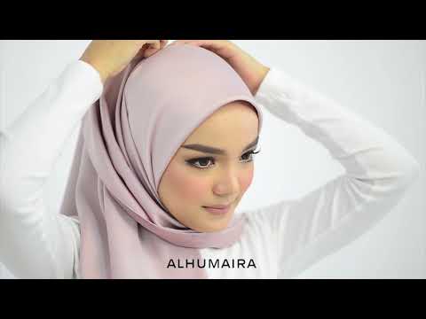 AURRA SQUARE SCARF Styling Tutorial Style 6