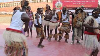 A actuação do grupo tradicional do Uíge "Zombo dya makanda"