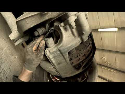 Replacing brake pads on Mercedes - YouTube