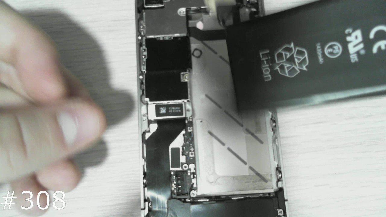 Замена батареи (АКБ) Iphone 4s и Бонусом полная разборка и замена дисплея Iphone 4S