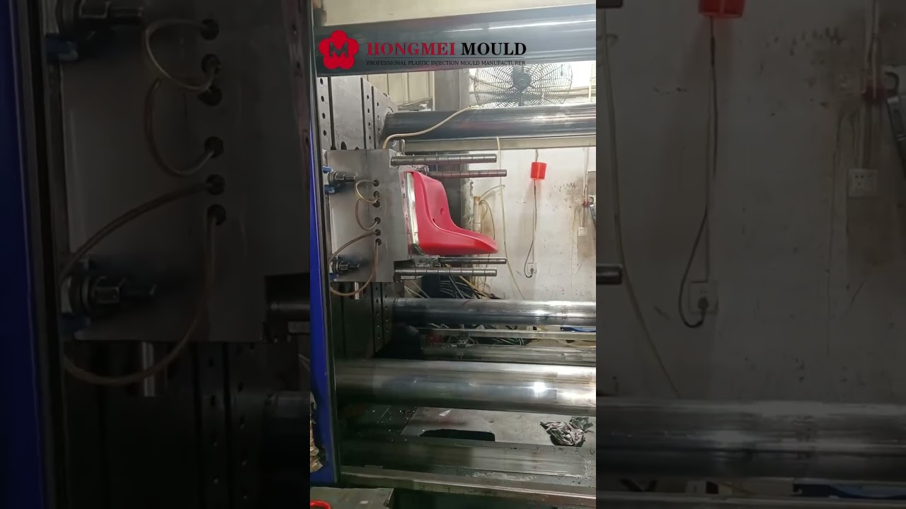 Sports hall legless chair mold trial molding on-site live shooting 