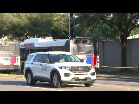 Man shot on METRO bus, woman in custody after fight over gun
